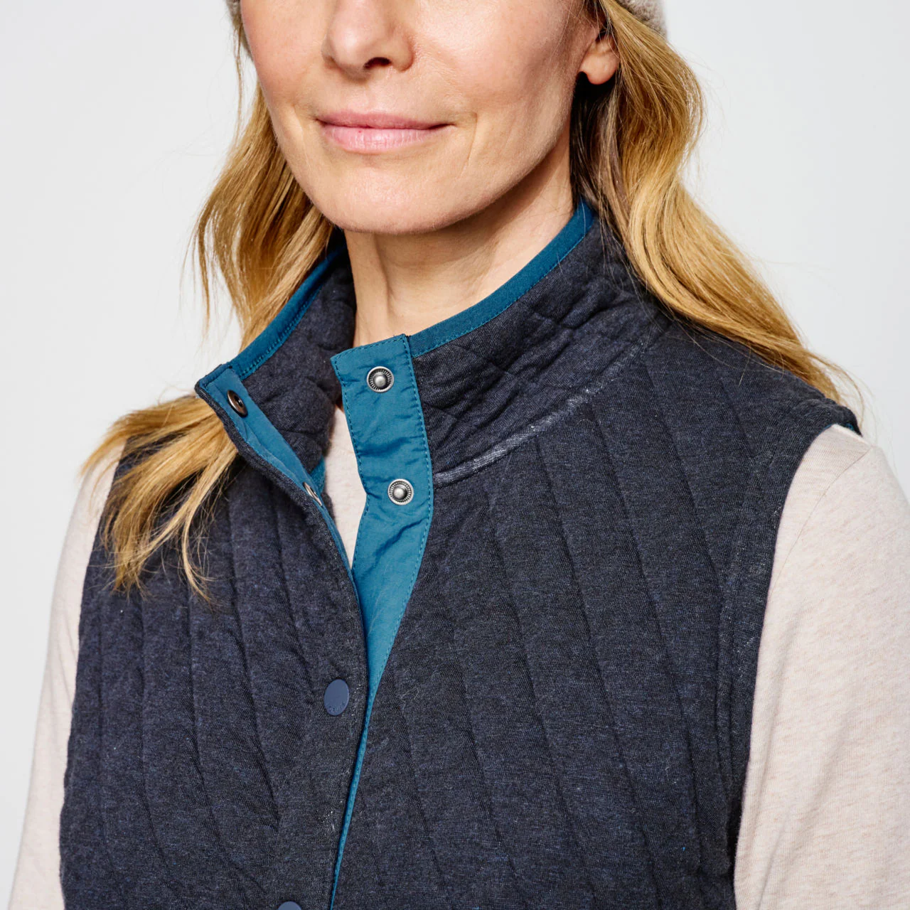 Outdoor Quilted Vest - Image 4