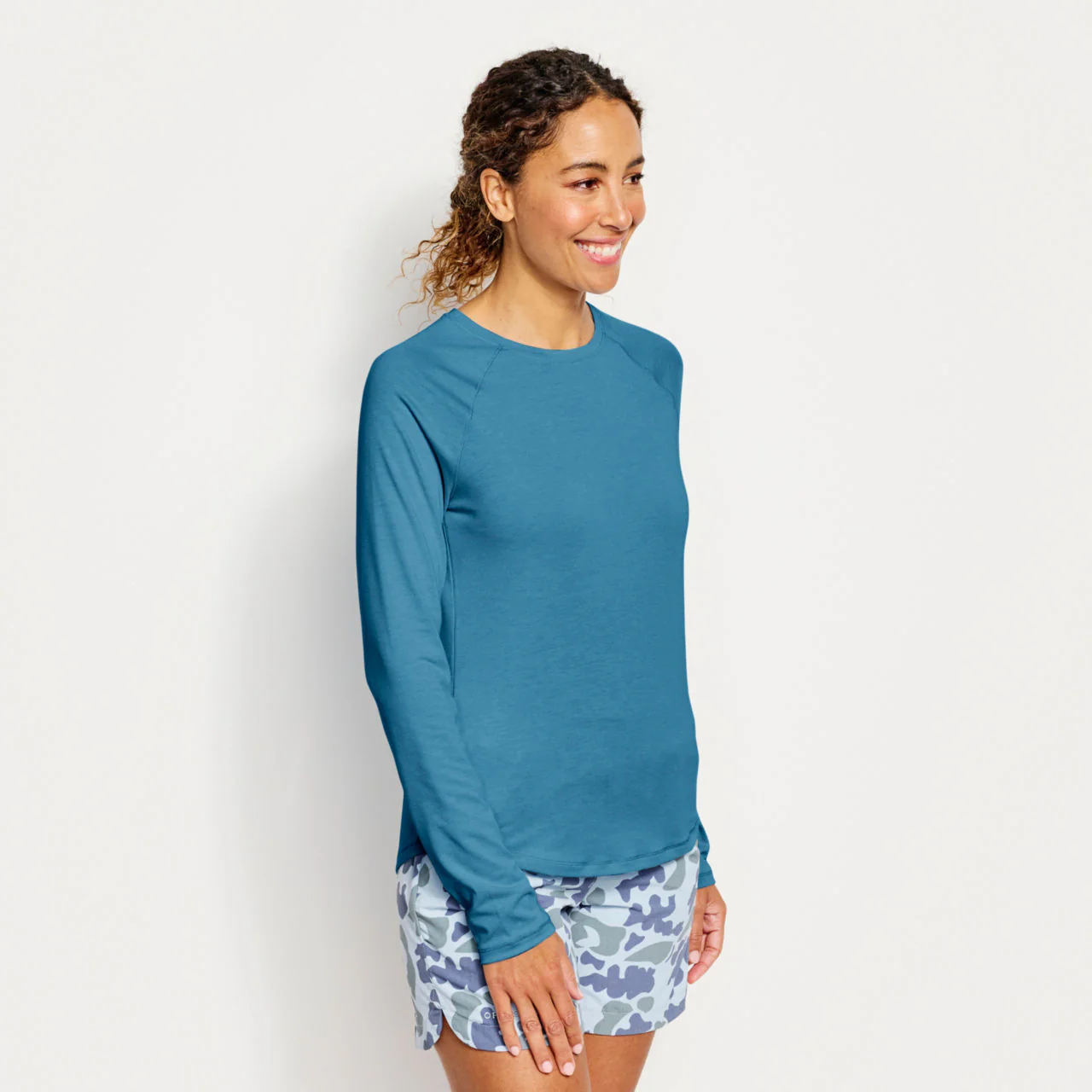 Women's DriCast™ Long-Sleeved Crew - Image 4